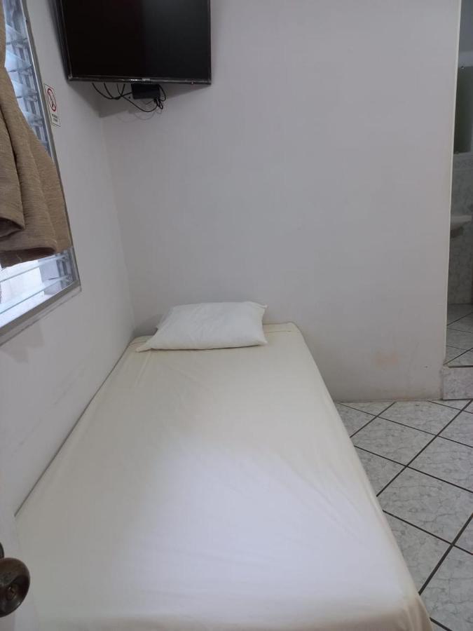 Hostal Tah Itza Flores Exterior photo